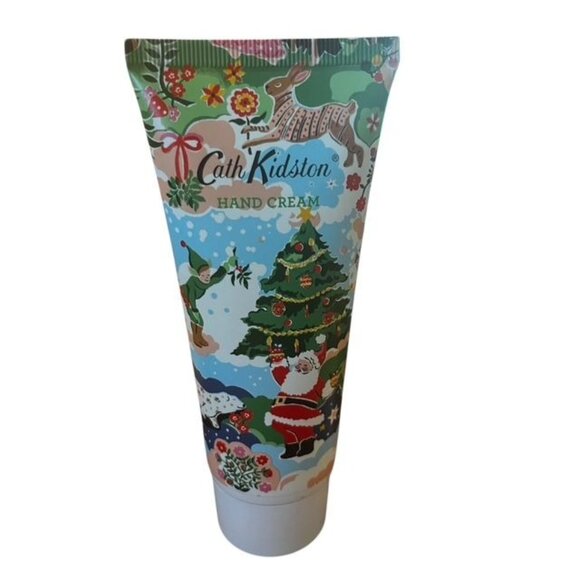 Cath Kidston New Flawed Red Berry and Cedar Christmas Pamper Hamper Gift Set - Picture 6 of 10